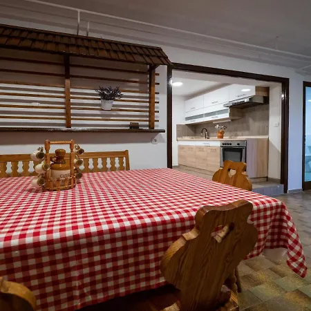 Kiara 7 Apartman