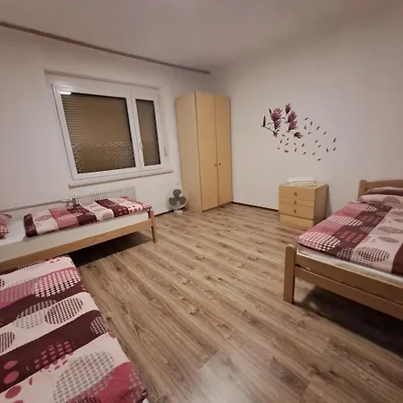 Kiara 7 Apartament *
